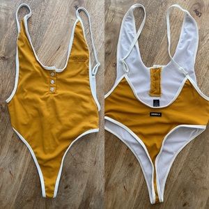 BoutineLa One- piece